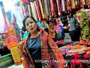 Pasar Senen Batak tempat favorit berburu ulos di Jakarta (1)
