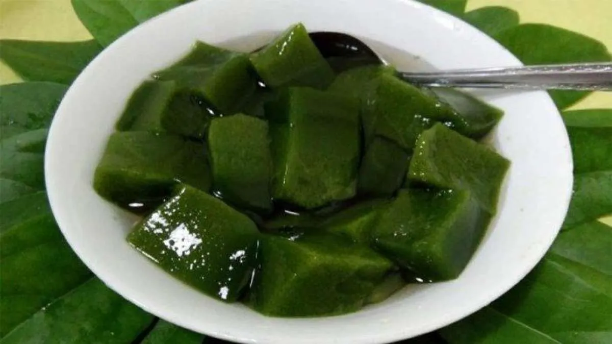 Ingin Menurunkan Kolesterol Jahat? Cincau Hitam dan Hijau Bisa jadi Solusinya