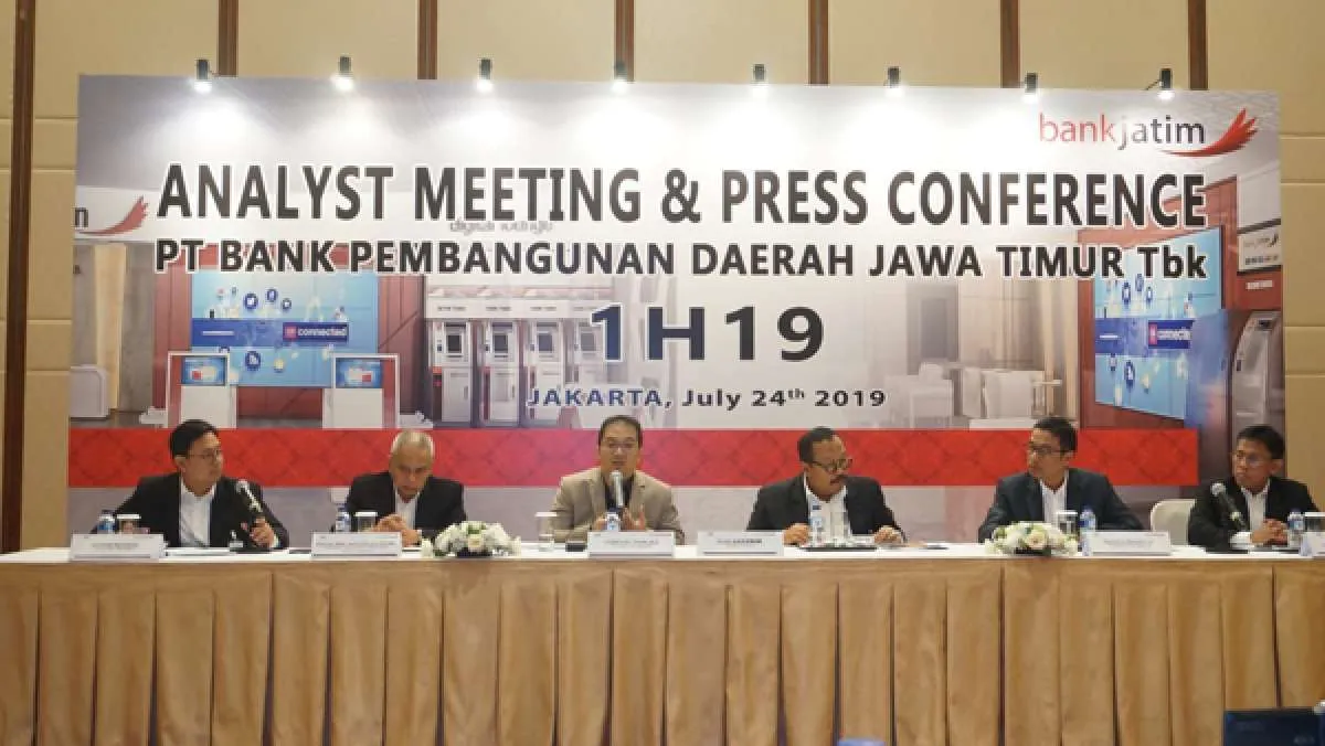 Laba Bank Jatim tumbuh 7,67% menjadi Rp 816,42 miliar di semester I-2019