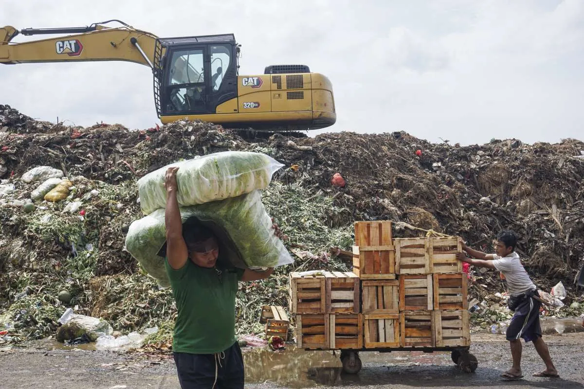 Penanganan Sampah Pasar Induk Kramat Jati Ditargetkan Rampung Lima Hari