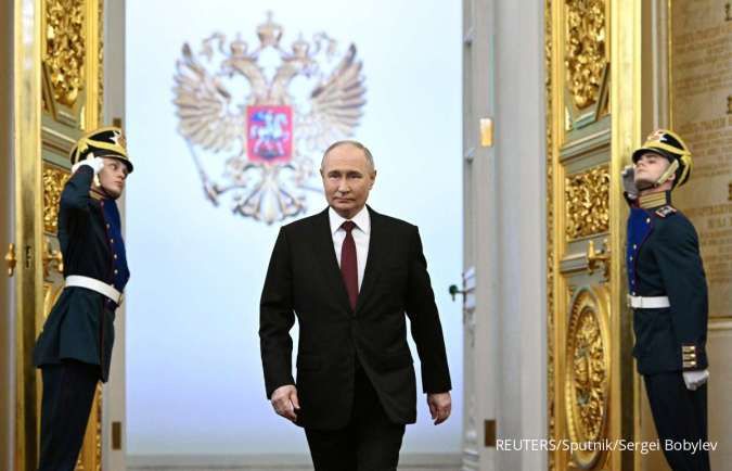 Mengejutkan, Putin Tunjuk Ekonom Sipil sebagai Menteri Pertahanan Rusia 