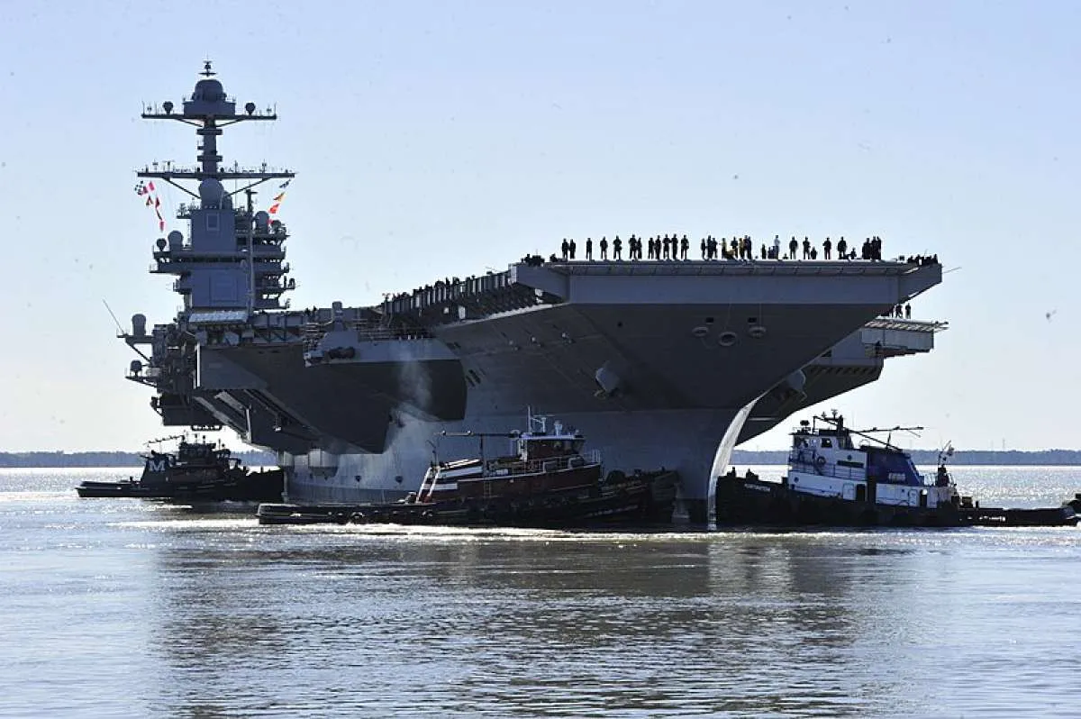 Kapal Induk terbaru Gerald Ford bersiap terhubung dengan armada perang AS di Atlantik