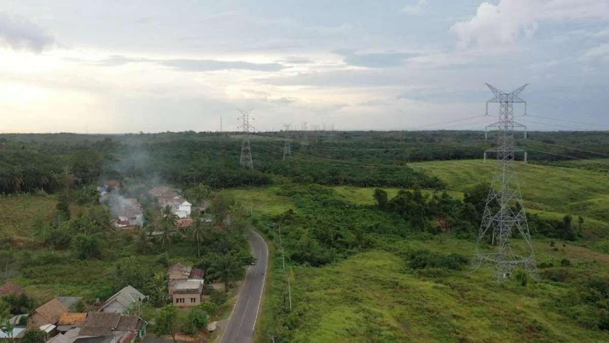 PLN Operasikan SUTET 275 kV Muara Enim – Gumawang