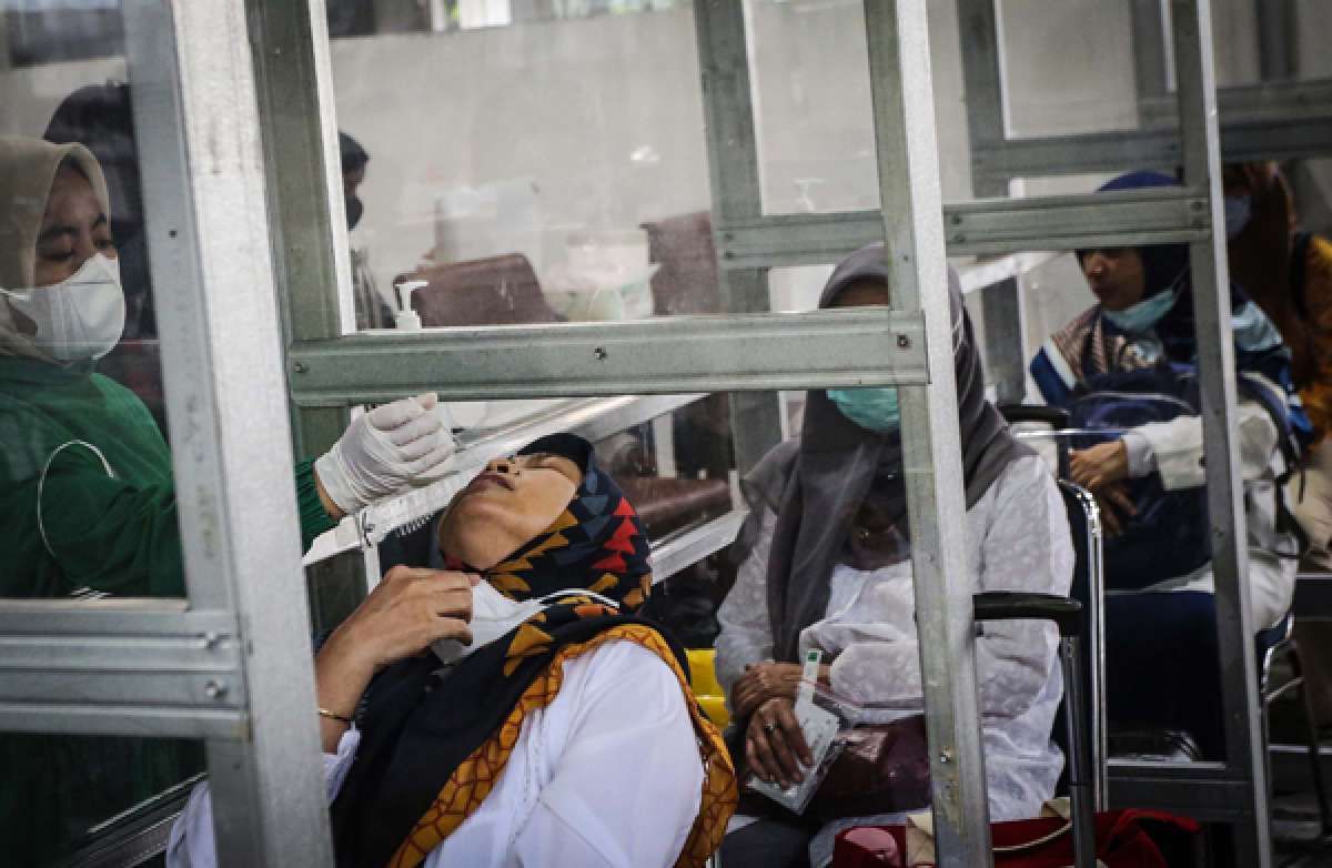 Kasus Corona Melandai, Indonesia Menuju Endemi