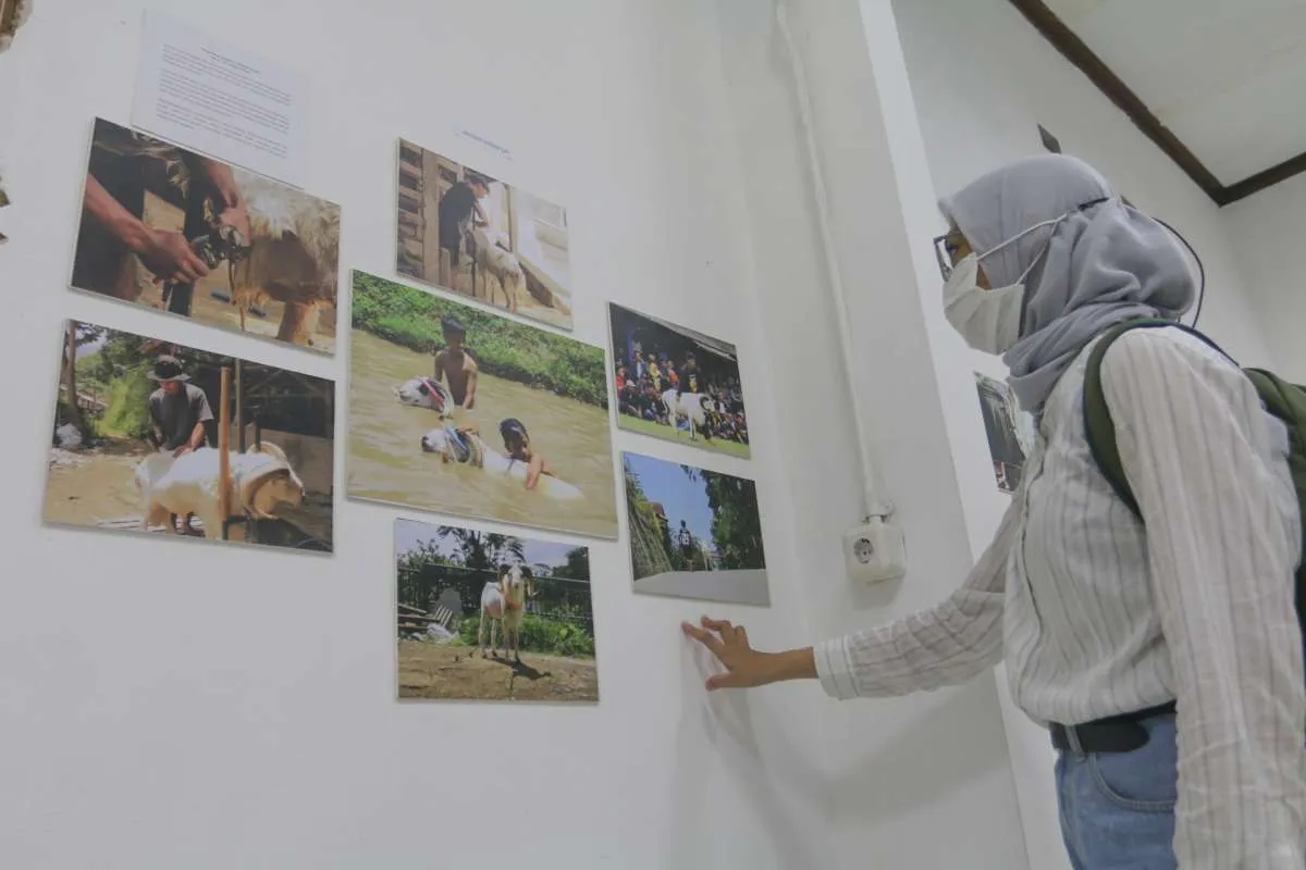 FOTO: Pameran Foto Keluarga Mahasiswa Jurnalistik Unisba Bertajuk Arus Waktu 