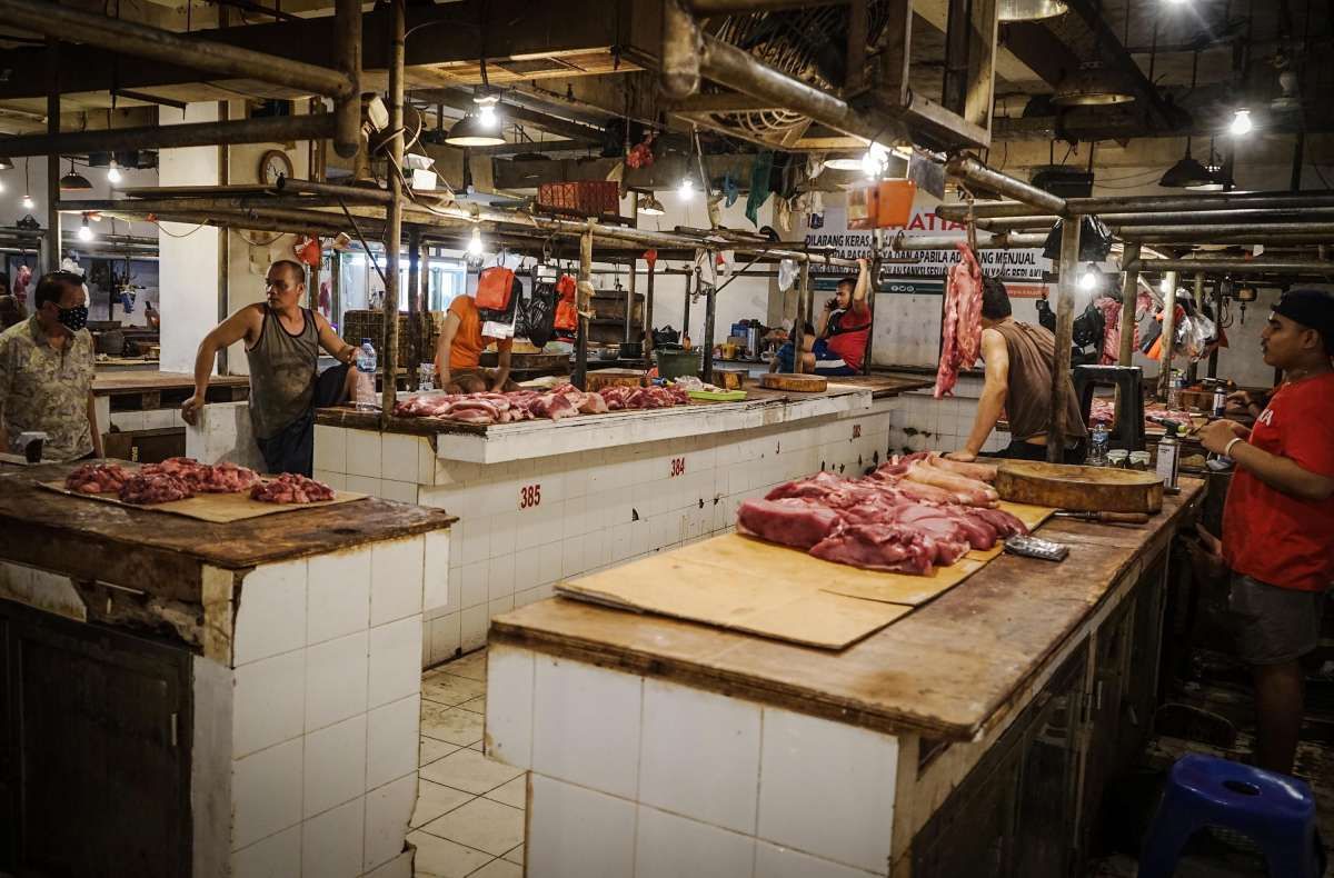 Sanksi penjual daging anjing di Pasar Senen