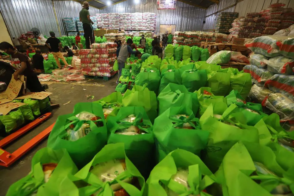 Selama PPKM Darurat, pemerintah akan salurkan bantuan beras