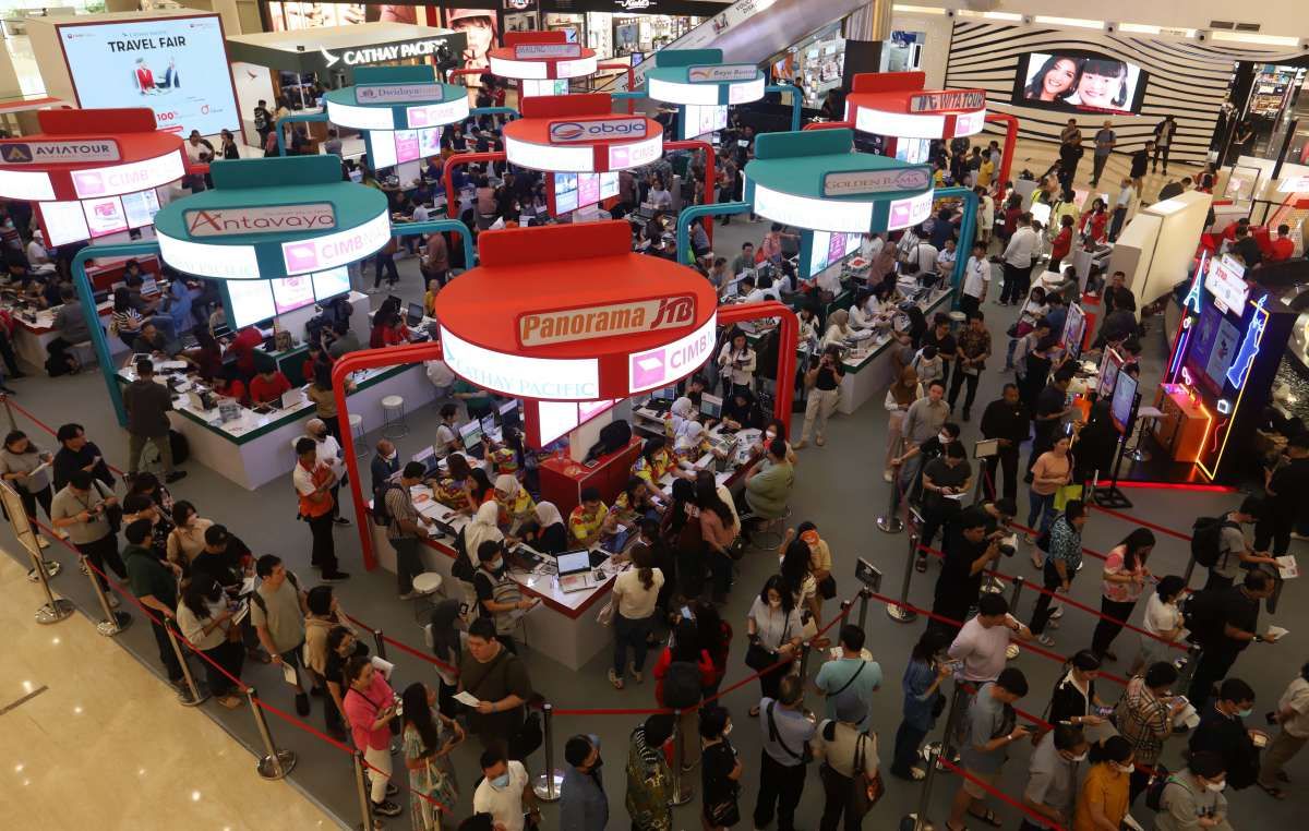 Promo Nasabah CIMB Niaga di Cathay Pacific Travel Fair