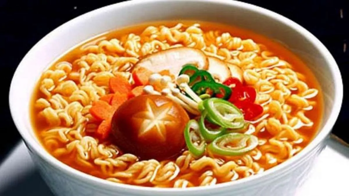 Makan Mie Ramen Instan Secara Rutin Baik atau Buruk untuk Kesehatan? 