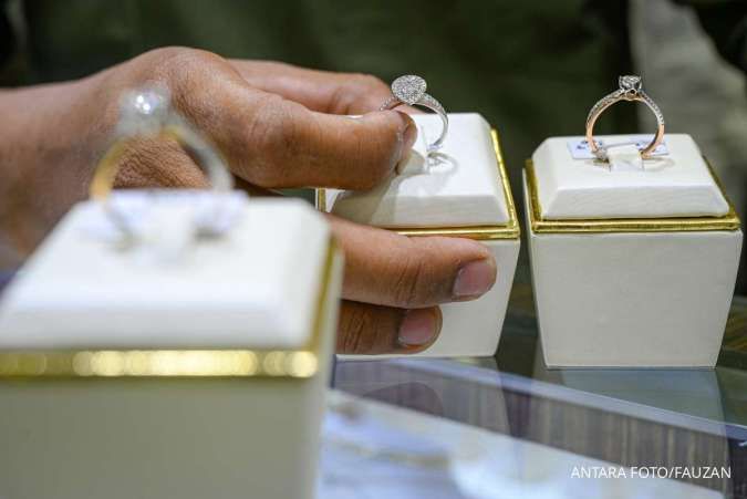 Inflasi November Melandai, Emas Perhiasan Jadi Penyumbang Terbesar