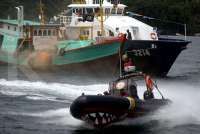 KKP Serahkan 2 WNA Filipina Tersangka dan Barang Bukti Ilegal Fishing ke Kejaksaan