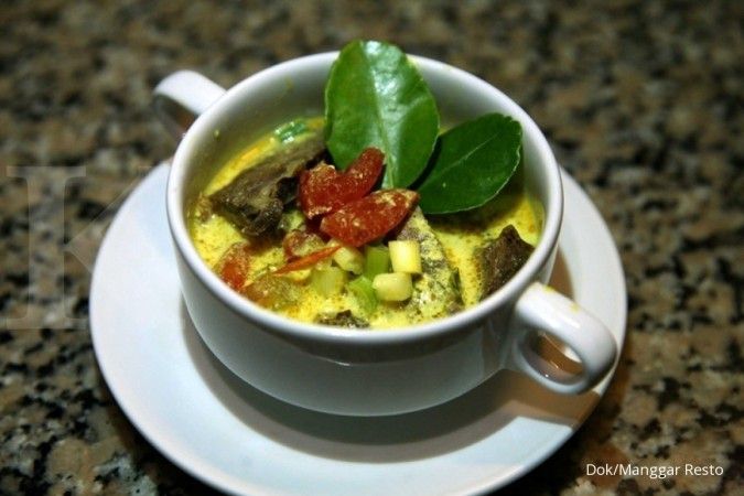 Resep Soto Ayam Ambengan Bumbu Kunyit Khas Surabaya