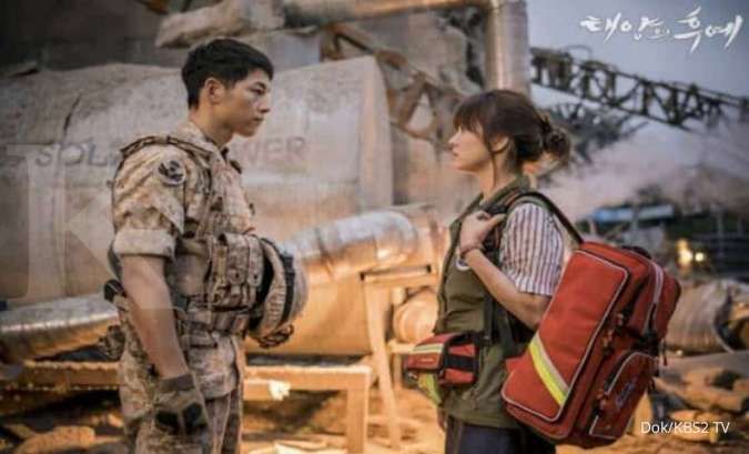 Drama Korea Descendants of the Sun tahun 2016 yang dibintangi Song Joong Ki dan Song Hye Kyo.
