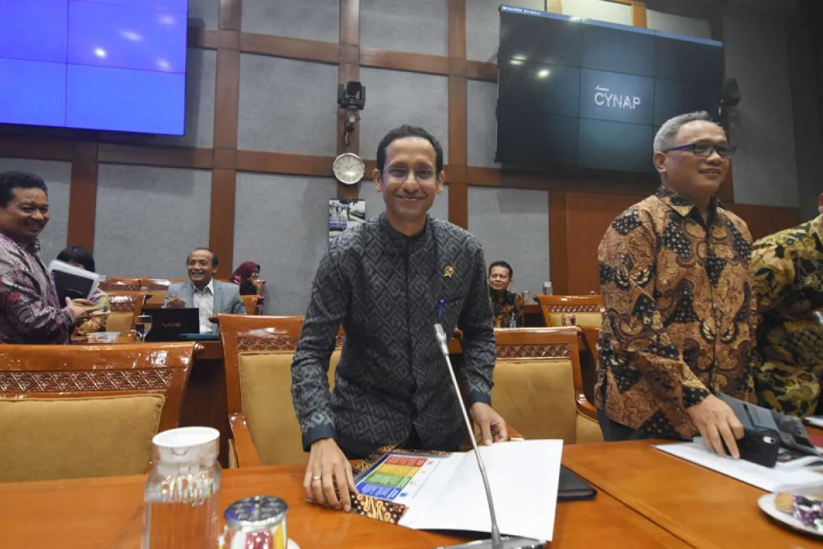 Pertama kali rapat dengan DPR, Nadiem sedikit kaku dan gugup
