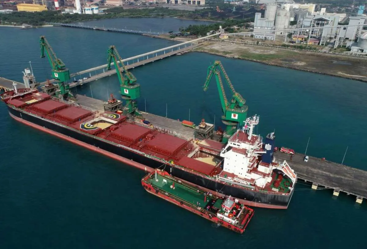 Kembangkan pelabuhan, Krakatau Bandar Samudera gandeng Melchers Melindo 