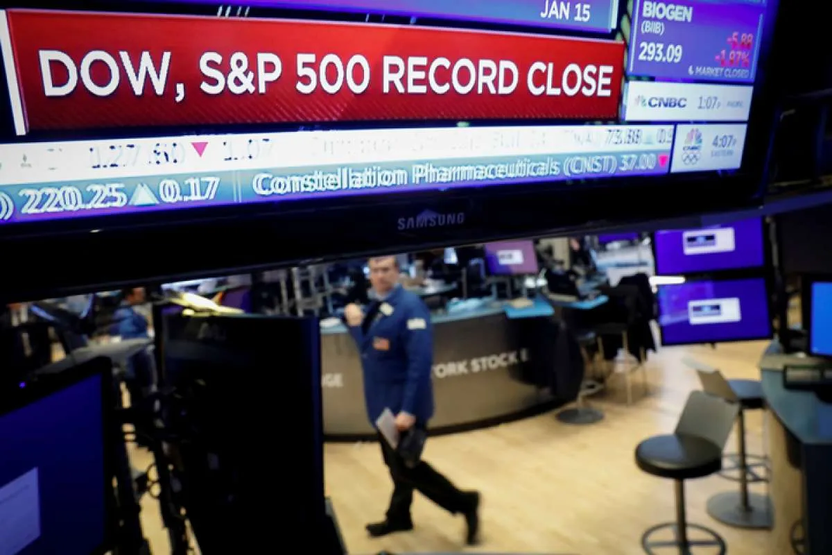 Wall Street cetak rekor tertinggi, apa saja sentimen pasar pekan depan?