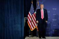 Donald Trump Tarik Rem Ekonomi AS di Tengah Gejolak Harga BBM dan Politik Midterm