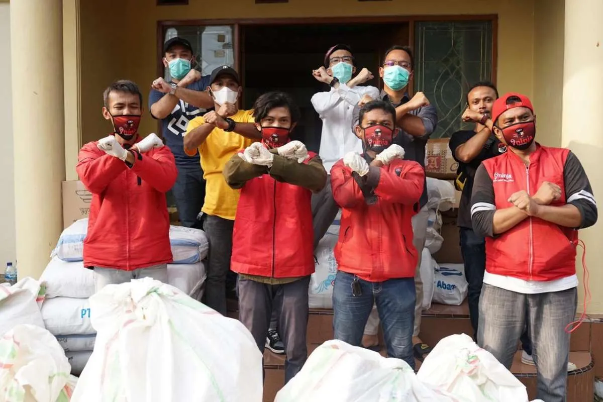 Ninja Xpress kolaborasi bersama Yayasan Pita Kuning berikan layanan gratis donasi