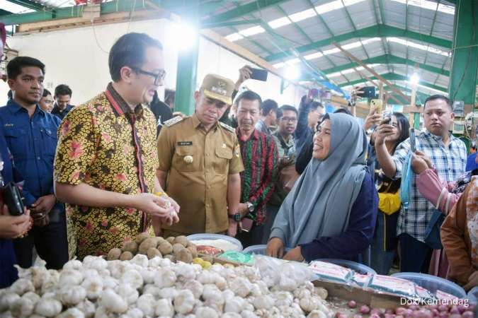 Tinjau Pasar Tenguyun di Tarakan, Wamendag Jerry: Harga Bapok Cenderung Turun &Stabil