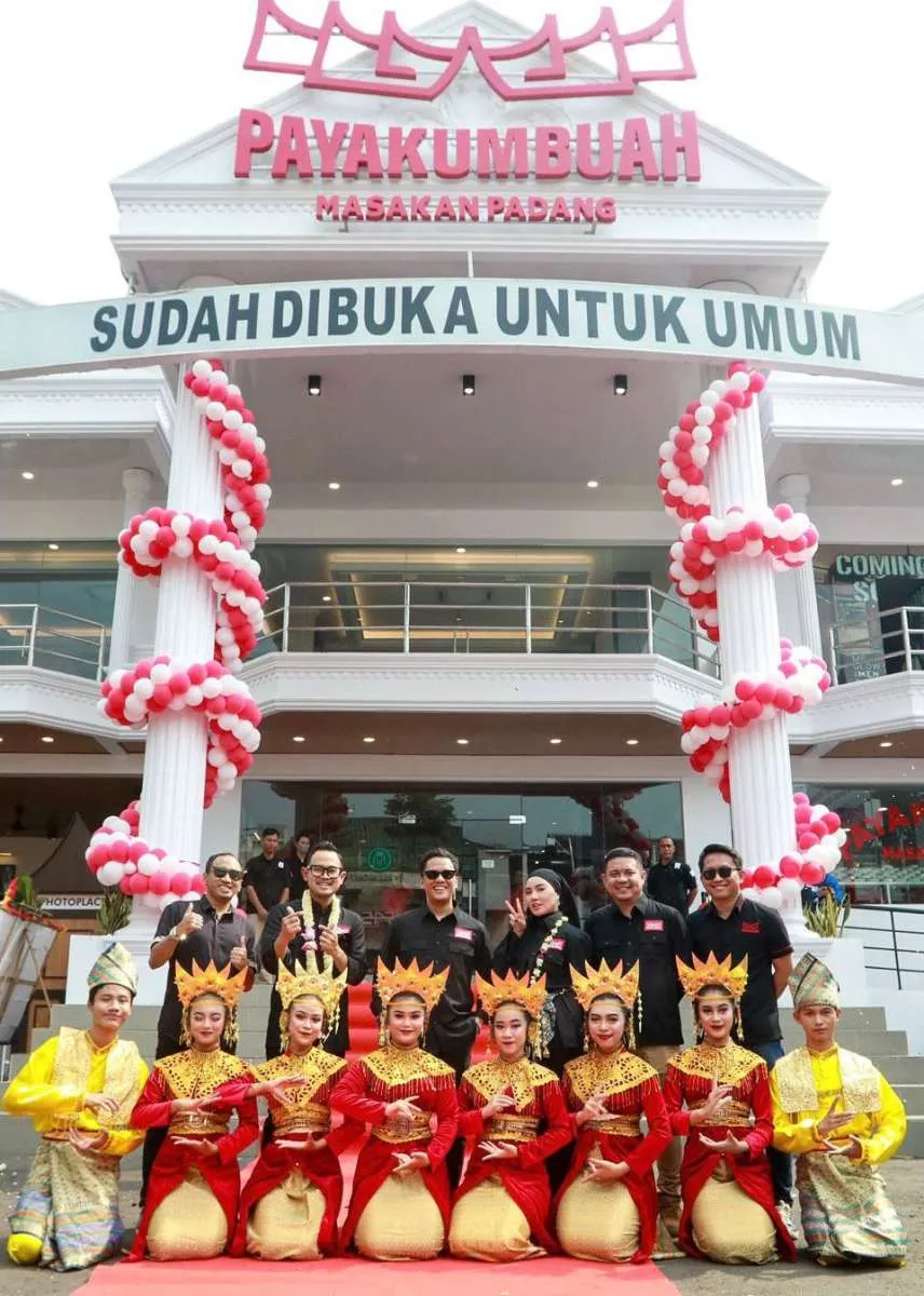 Arief Muhammad dan Juragan 99 Resmikan Padang Payakumbuah Cabang Kemang