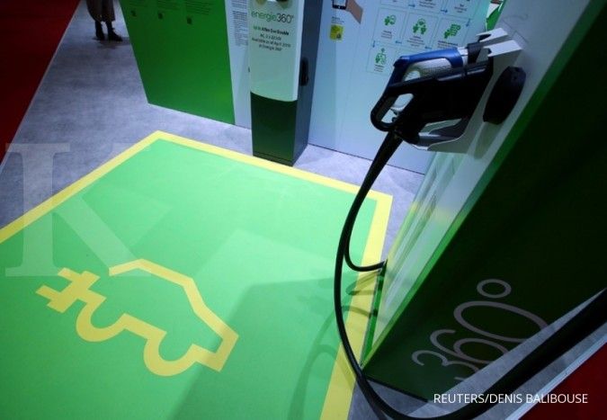 PLN targetkan pemasangan 160 charging station kendaraan listrik di tahun 2020