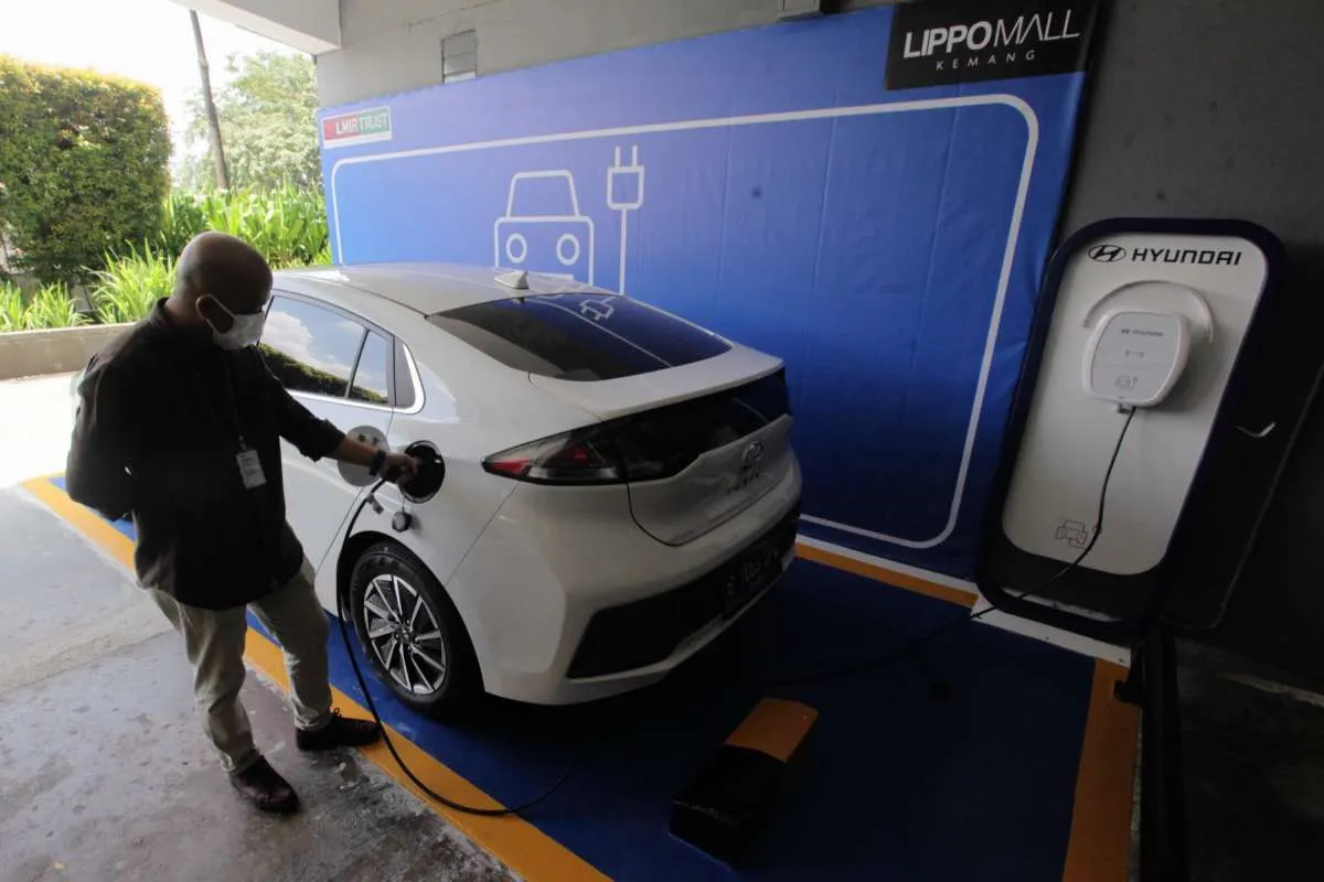 Harga mobil listrik murah di Indonesia ada SUV hingga MPV per November 2021