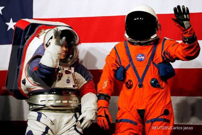 NASA pamerkan baju astronot baru untuk mendarat di bulan tahun 2024