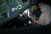 BYD Tetap Terlaris Agustus 2025, Cek Harga Mobil Listrik Atto Dolphin M6 Seal Terbaru