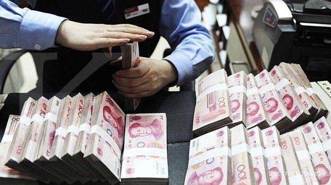 China cetak uang baru topang pasar saham