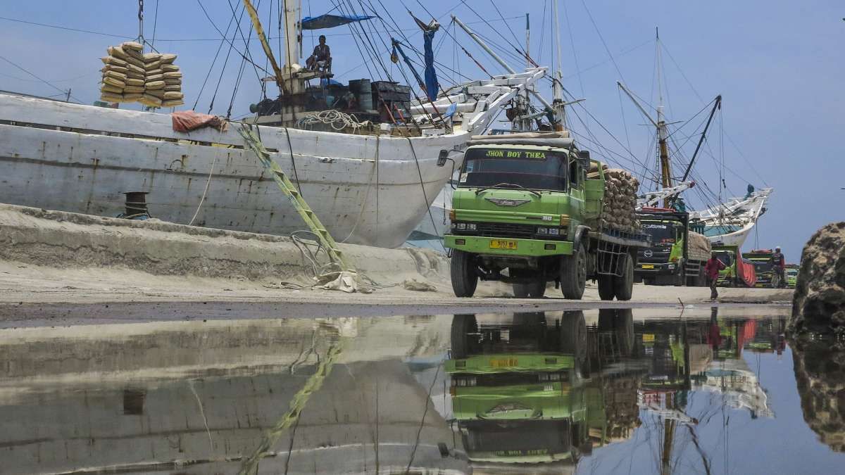 Pemerintah Berencana Mematok Harga DMO Batubara untuk Industri Semen
