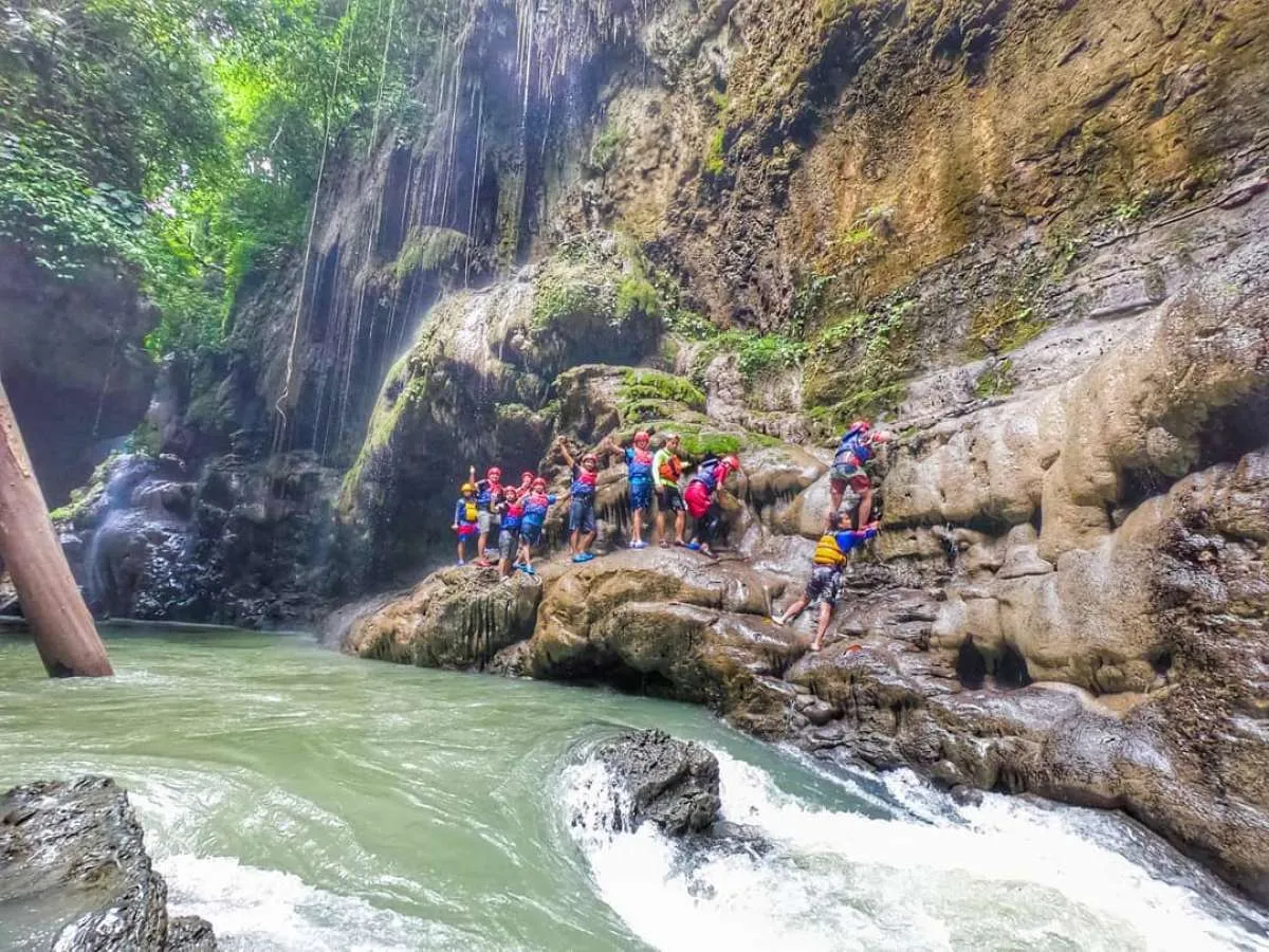 Green Canyon, destinasi wisata favorit di Pangandaran