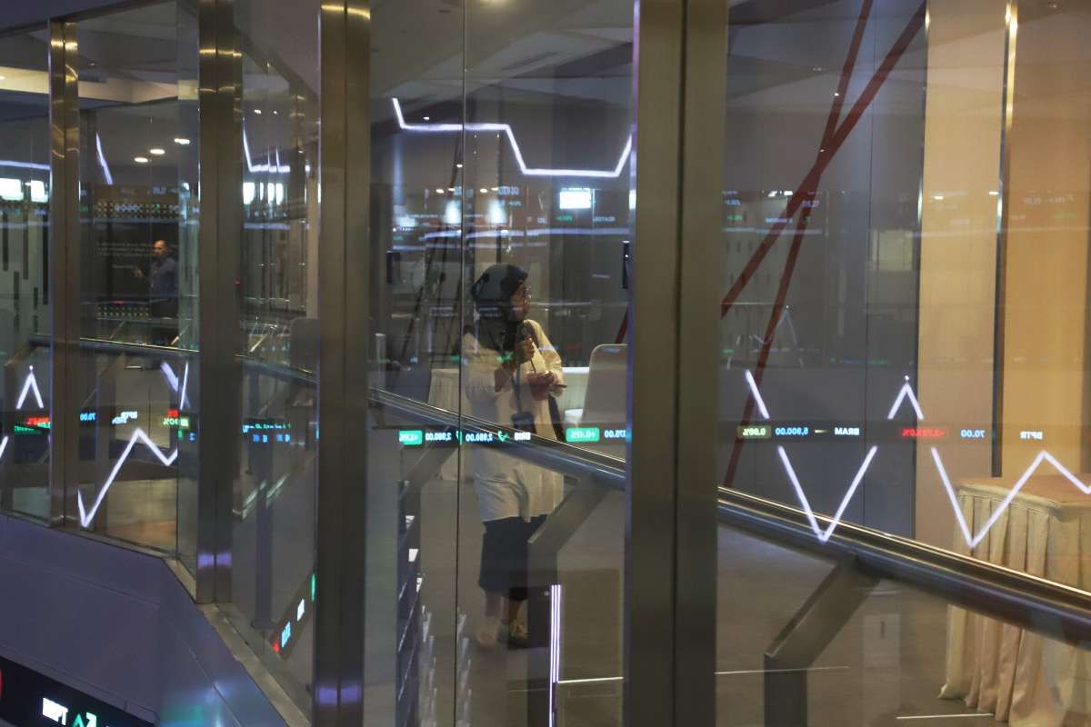 Dalam Sepekan IHSG Menguat 0,25%, Tapi Duit Asing Hengkang Rp 3,26 Triliun
