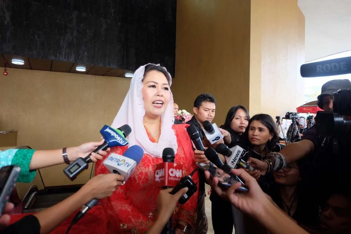 Hadiri sidang MPR-DPR-DPD, Yenny Wahid pakai kebaya yang dibeli di Thamrin City