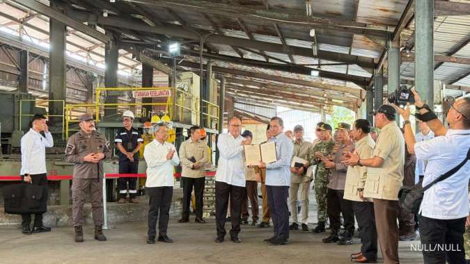 Pemerintah Serahkan 6 Smelter Sitaan Kasus Tambang Ilegal di Kawasan PT Timah