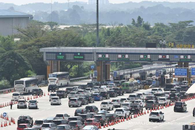 Polri Buka Opsi One Way di KM 414 hingga Km 47 untuk Urai Kemacetan GT Cikatama