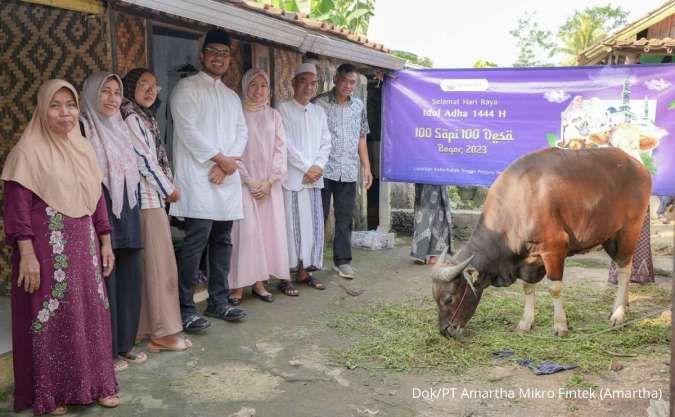 Amartha Menyalurkan 100 Ekor Sapi Kurban untuk 100 Desa Prasejahtera di Indonesia