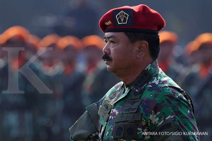 Panglima TNI Hadi Tjahjanto menerima laporan kenaikan pangkat 84 perwira tinggi