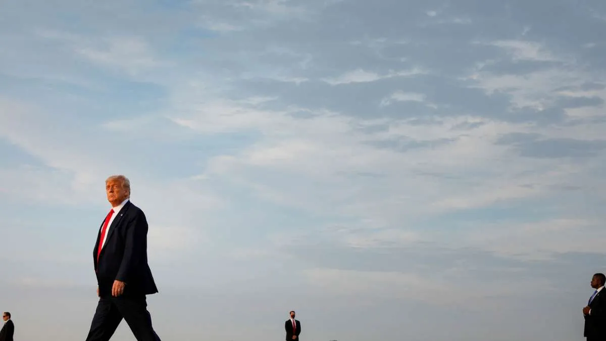 Penasihat Presiden positif corona, Gedung Putih: Tidak ada risiko Trump terpapar