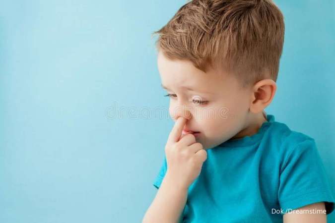 5 Cara Mengatasi Anak yang Suka Ngupil