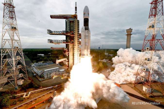 India Luncurkan Roket ke Arah Matahari Setelah Misi Pendaratan di Bulan Sukses
