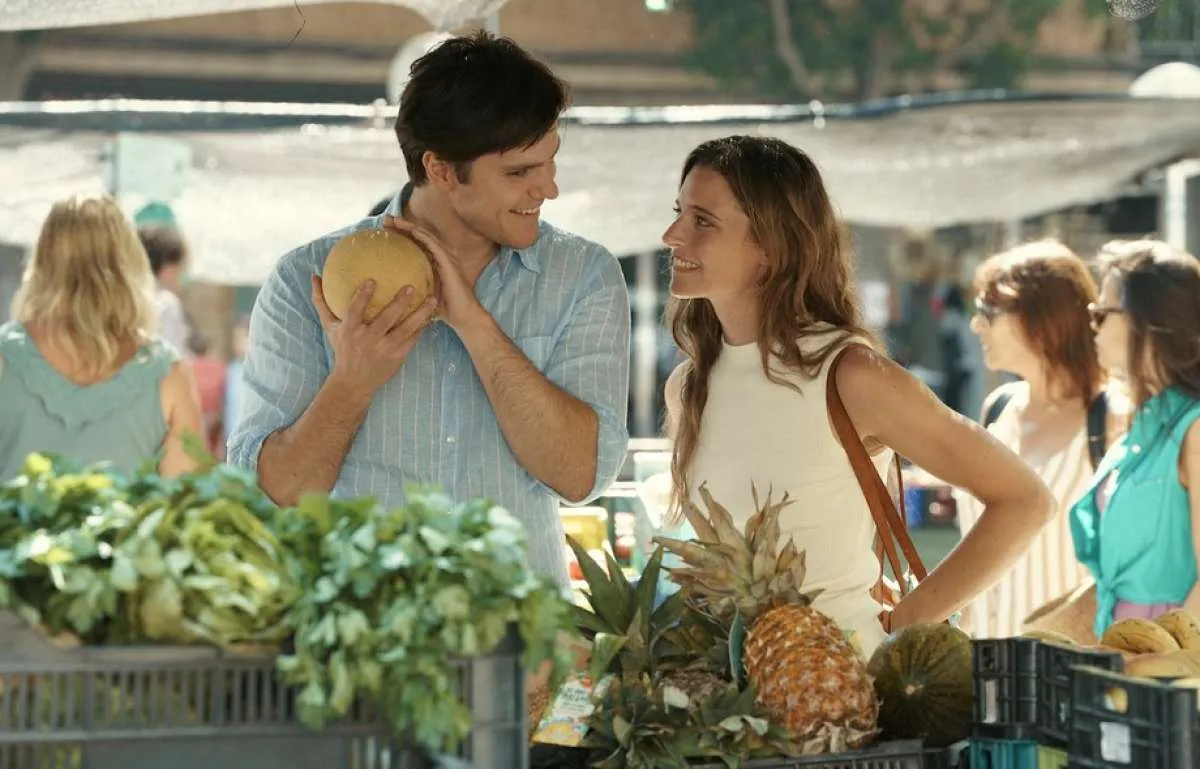 Sinopsis Fall For Me dan Pemeran, Film Netflix Terbaru yang Populer Saat Ini