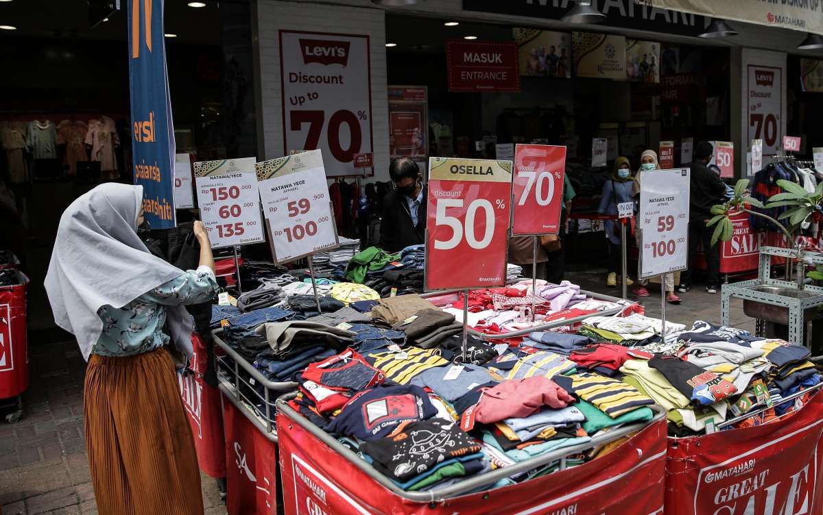 Harga Saham Terangkat Sentimen, Kinerja LPPF Jalan di Tempat