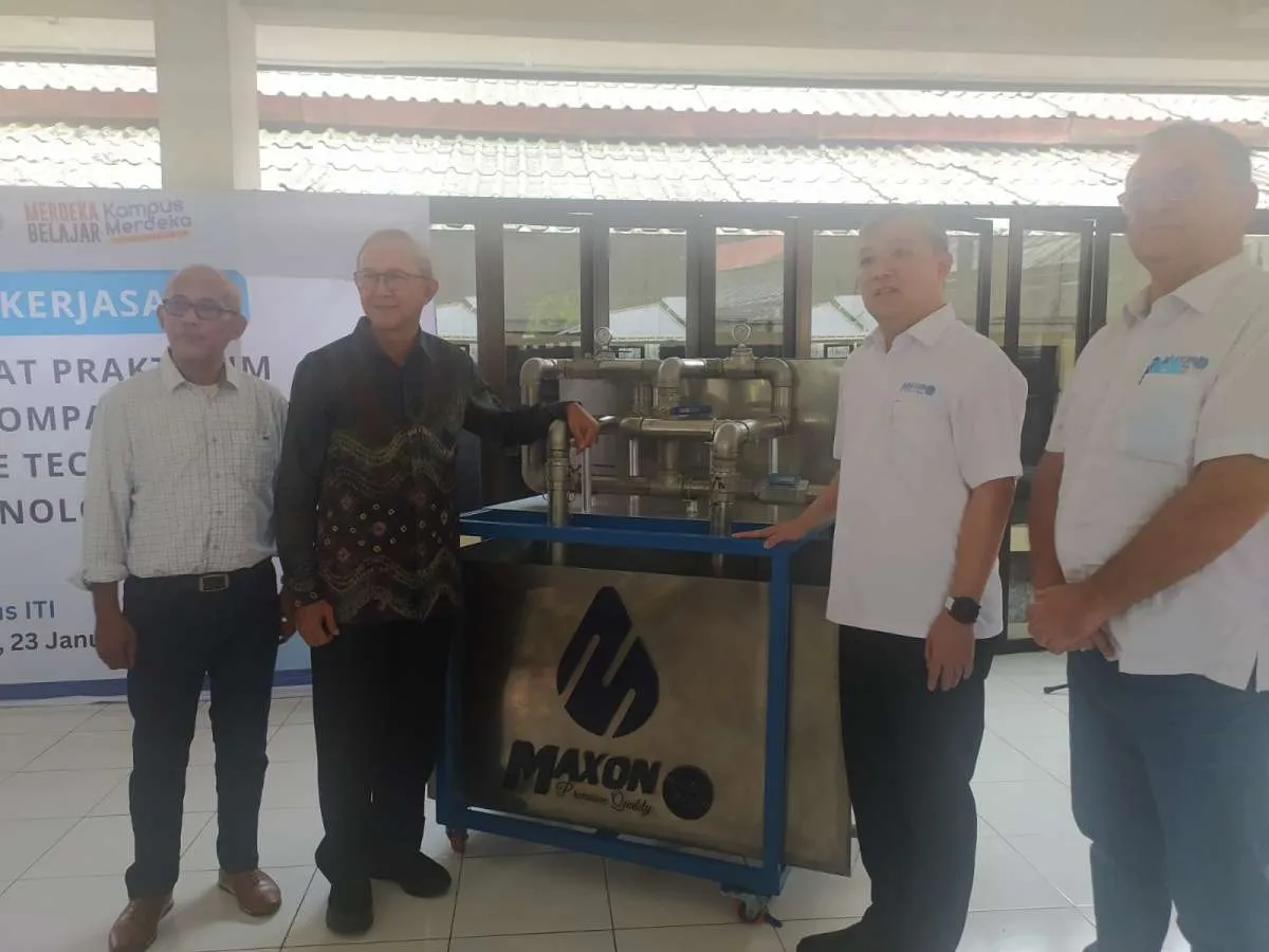PT Maxon Prime Technology Berikan Alat Praktikum Pengujian Prestasi Pompa kepada ITI