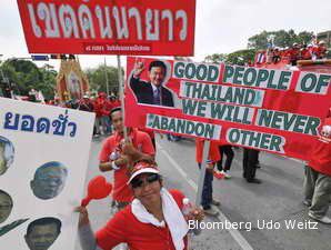 Raja Thailand Angkat Bicara