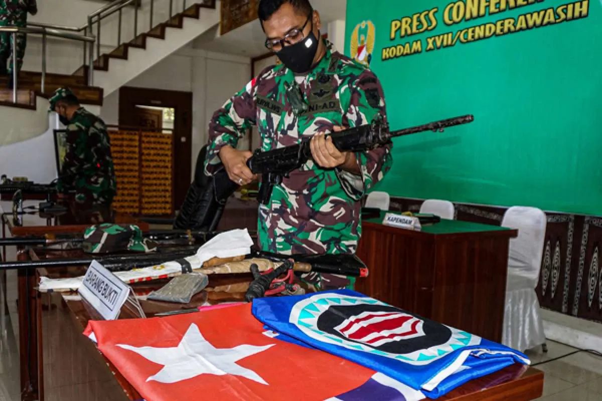 Saat evakuasi jasad suster Gabriela di jurang, anggota TNI-Polri ditembaki KKB
