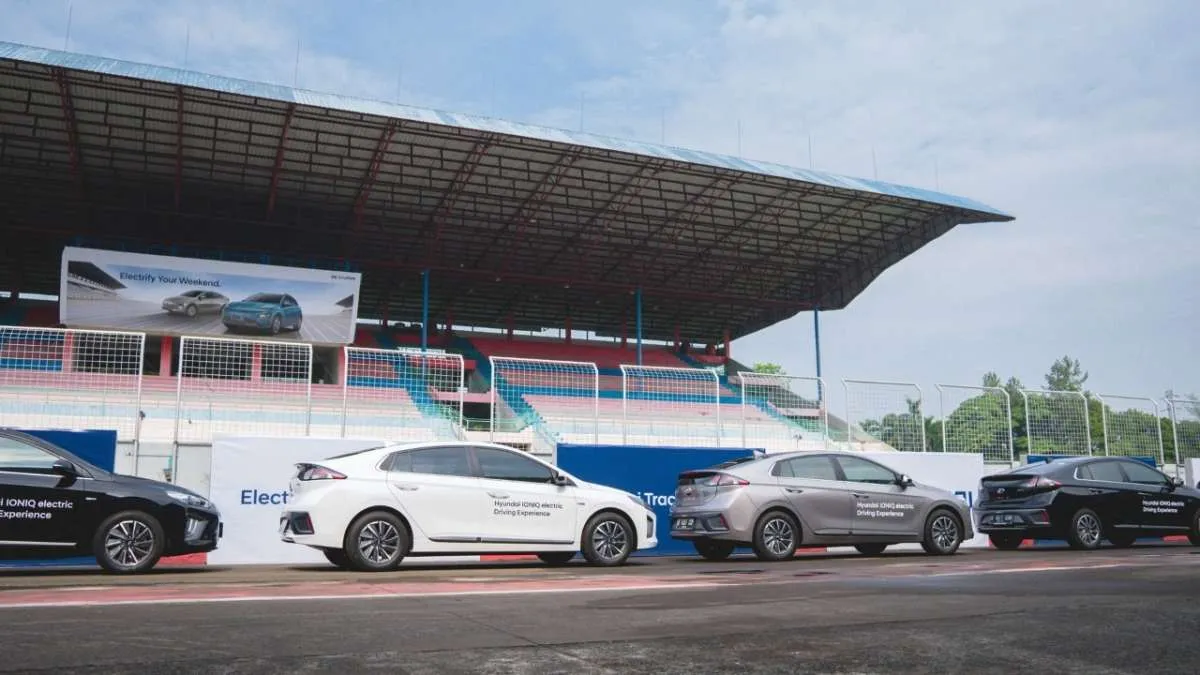 Hyundai ajak pelanggannya rasakan sensasi menyetir mobil listrik