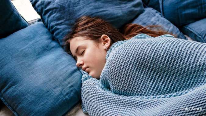 5 Cara Membantu Anak Remaja Tidur Nyenyak di Malam Hari, Simak Moms!