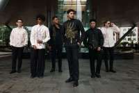 Fulus Ciamik dari Saban Hari Pakai Batik 