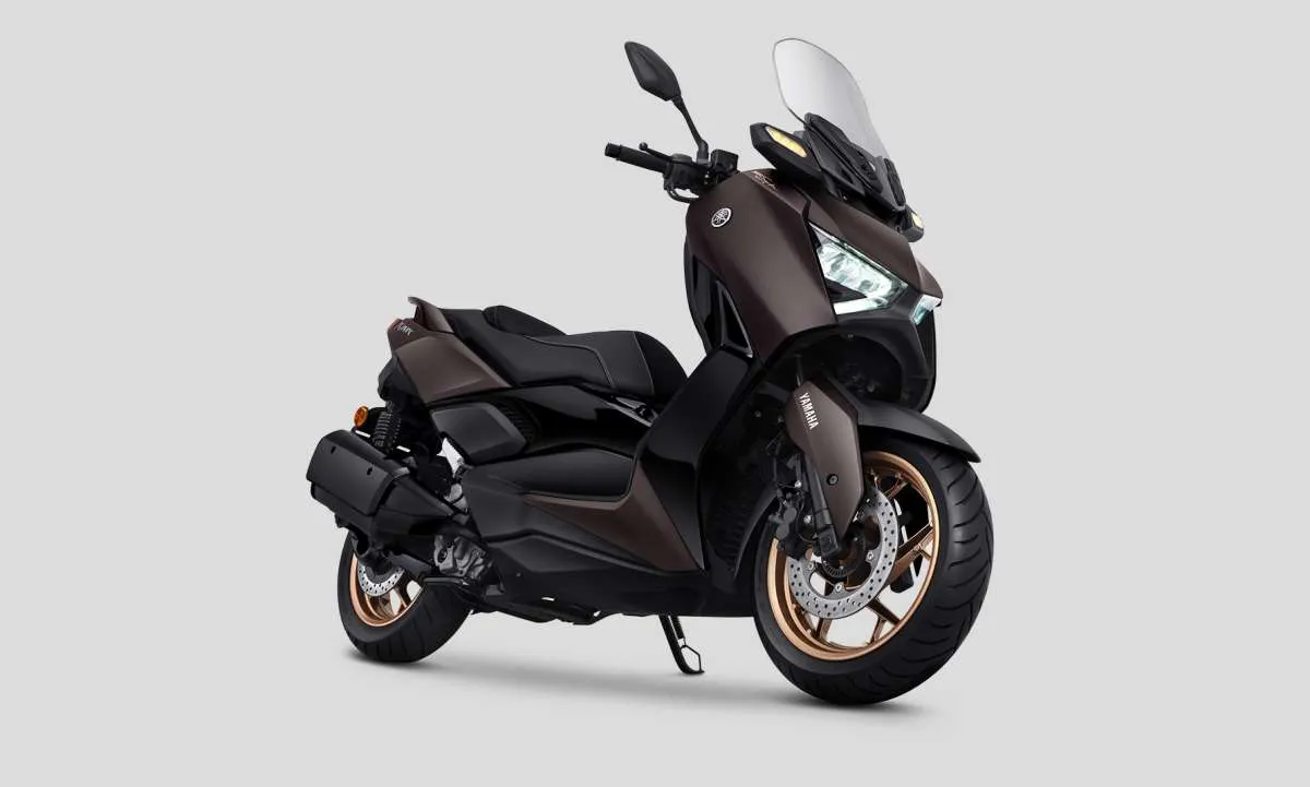 Yamaha Luncurkan Varian XMAX Tech MAX sebagai Kado Akhir Tahun