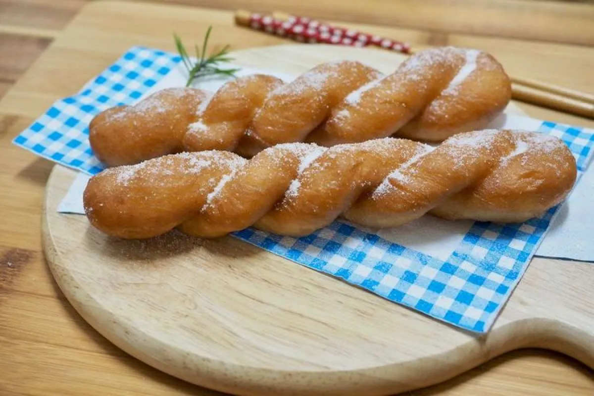 Resep donat Korea viral kkwabaegi yang sering muncul di drakor dan cara membuatnya